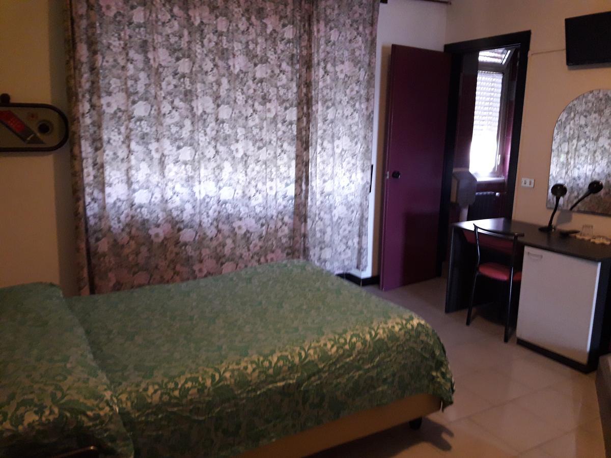 Albergo Piccadilly Medolago Eksteriør bilde