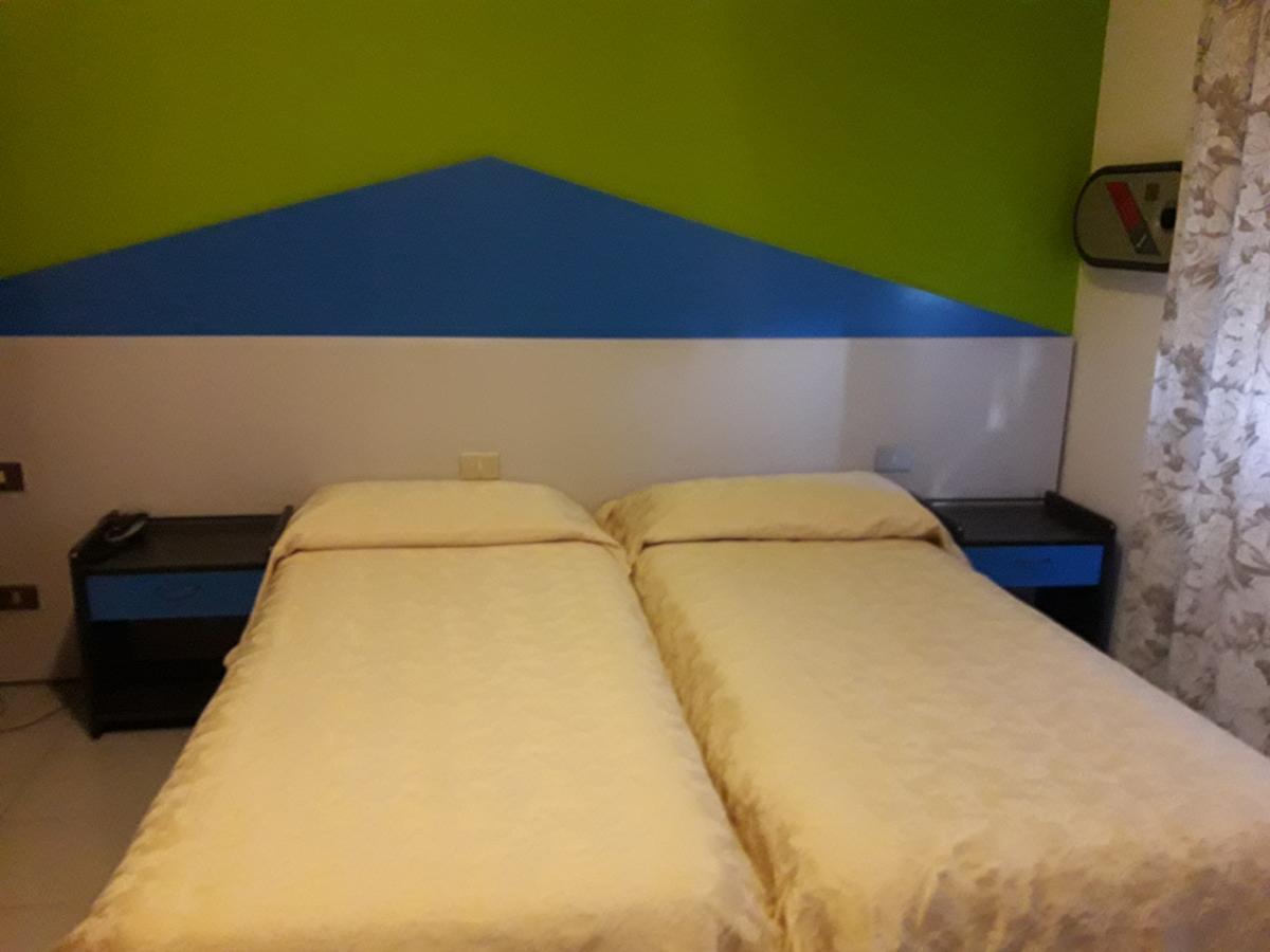 Albergo Piccadilly Medolago Eksteriør bilde